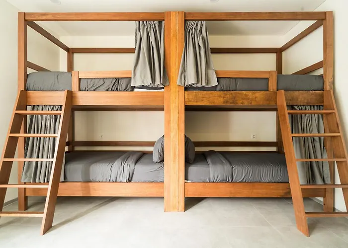 Bala Dorm 2 - Uluwatu By Yolla Hospitality Hostel *