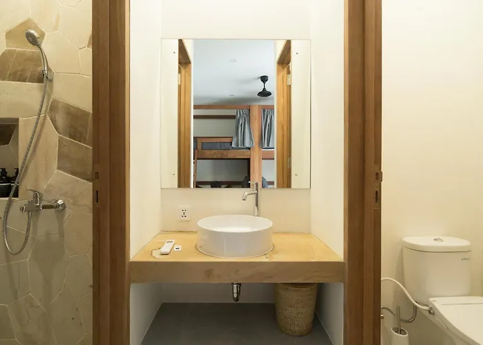 Bala Dorm 2 - Uluwatu By Yolla Hospitality Hostel